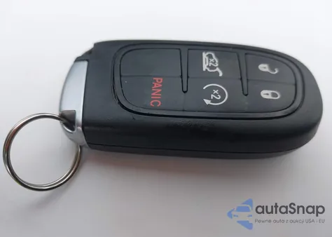 2019 Jeep Cherokee Limited 4X4 from USA, damaged, VIN 1C4PJMDX4KD321464